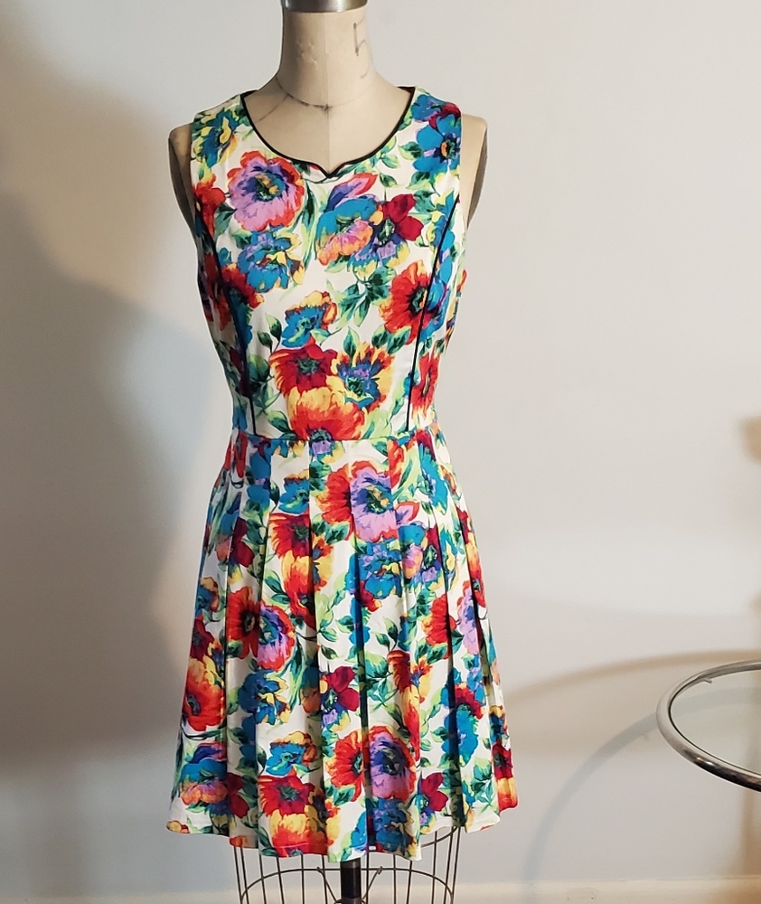 Floral Cheerleader/Tennis Style Dress worn 1x L